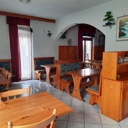 Κατάλυμα σε φάρμα Tourist Farm Lavric Vodice